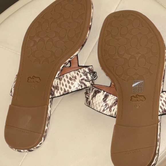 New Coach Printed Sandals - Picture 3 of 4